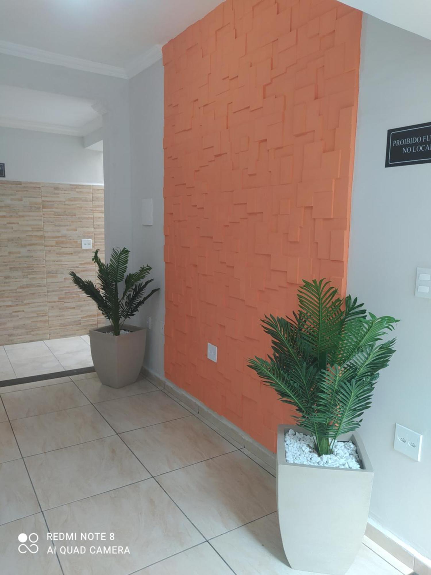 Pousada Quarto Com Frigobar,Ar E Garagem Gratuita Апаресида Экстерьер фото